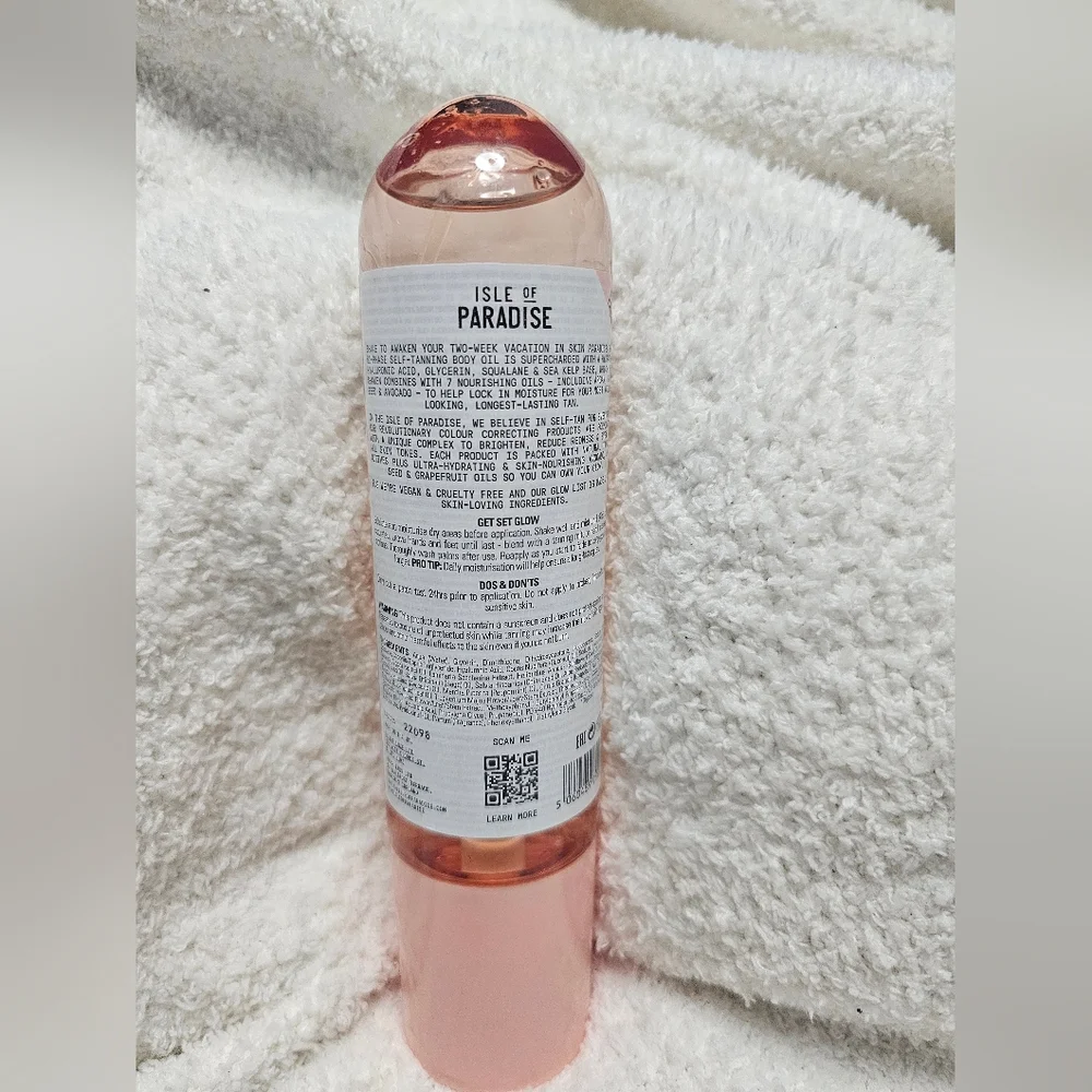 Isle of Paradise Light Self-Tanning Oil Mist - Picture 2 of 3